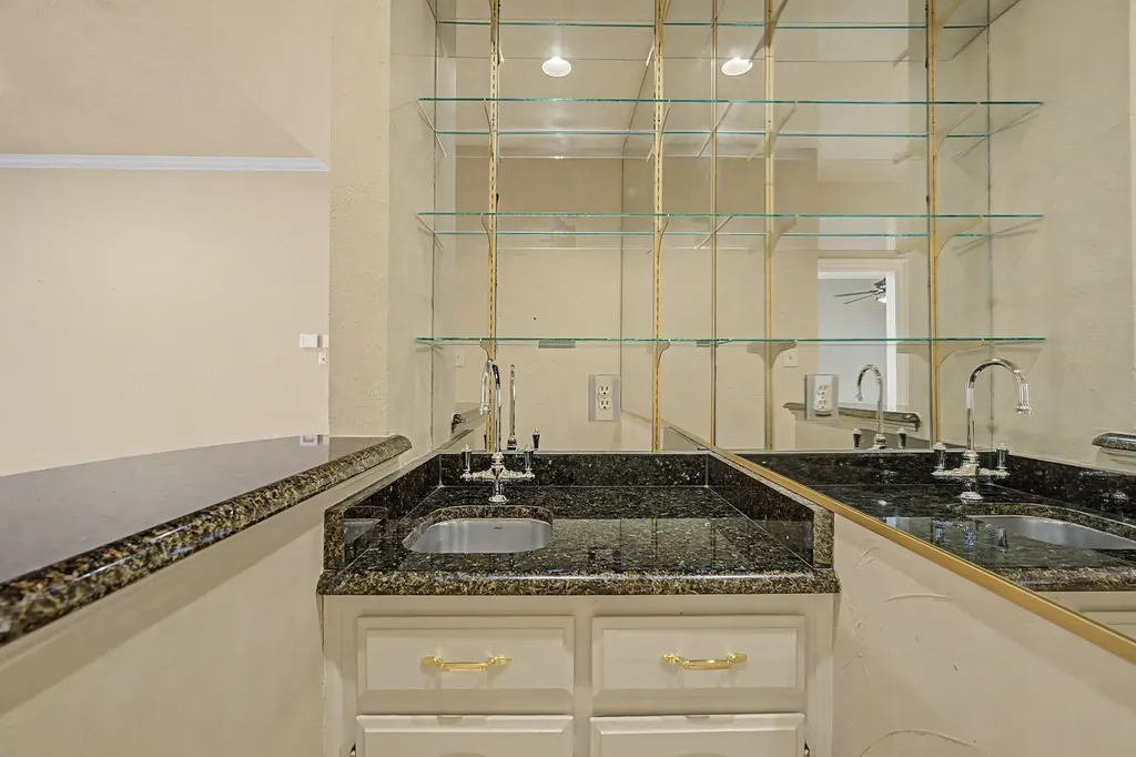 1807 Lakeshore Court Mckinney TX 75072