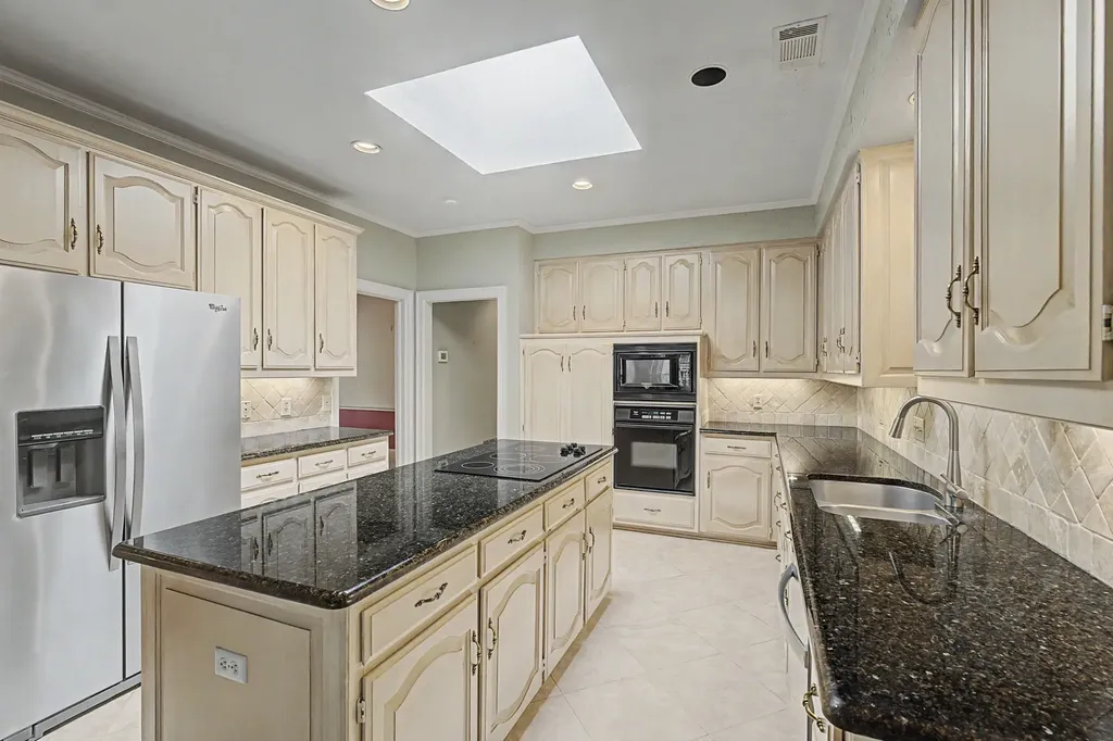 1807 Lakeshore Court Mckinney TX 75072