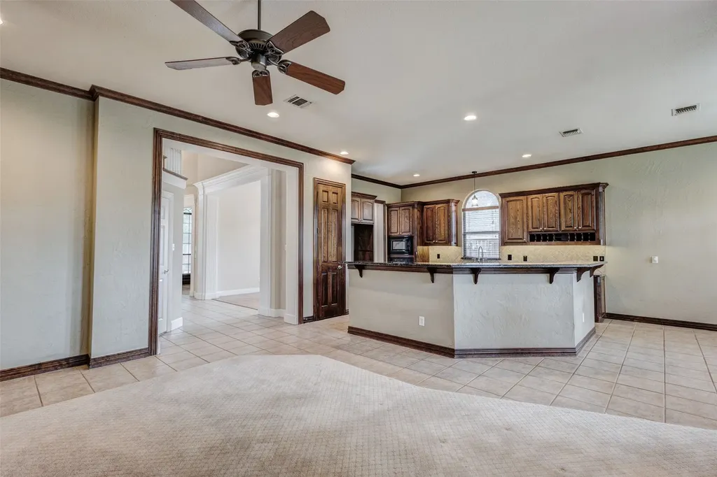 7921 Shady Oaks Drive North Richland Hills TX 76182