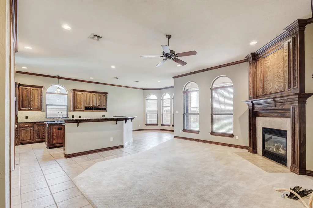 7921 Shady Oaks Drive North Richland Hills TX 76182