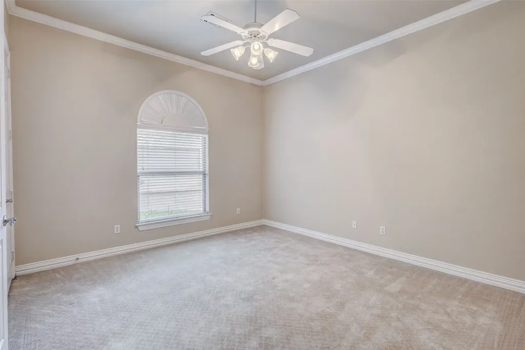 7921 Shady Oaks Drive North Richland Hills TX 76182