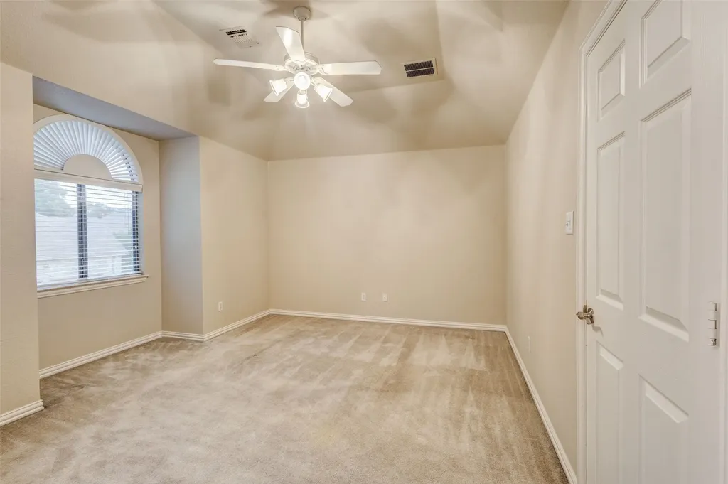 7921 Shady Oaks Drive North Richland Hills TX 76182