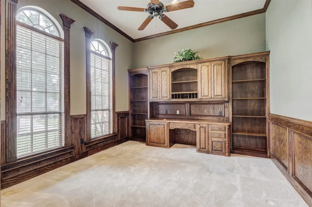 7921 Shady Oaks Drive North Richland Hills TX 76182
