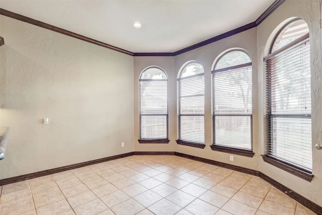 7921 Shady Oaks Drive North Richland Hills TX 76182