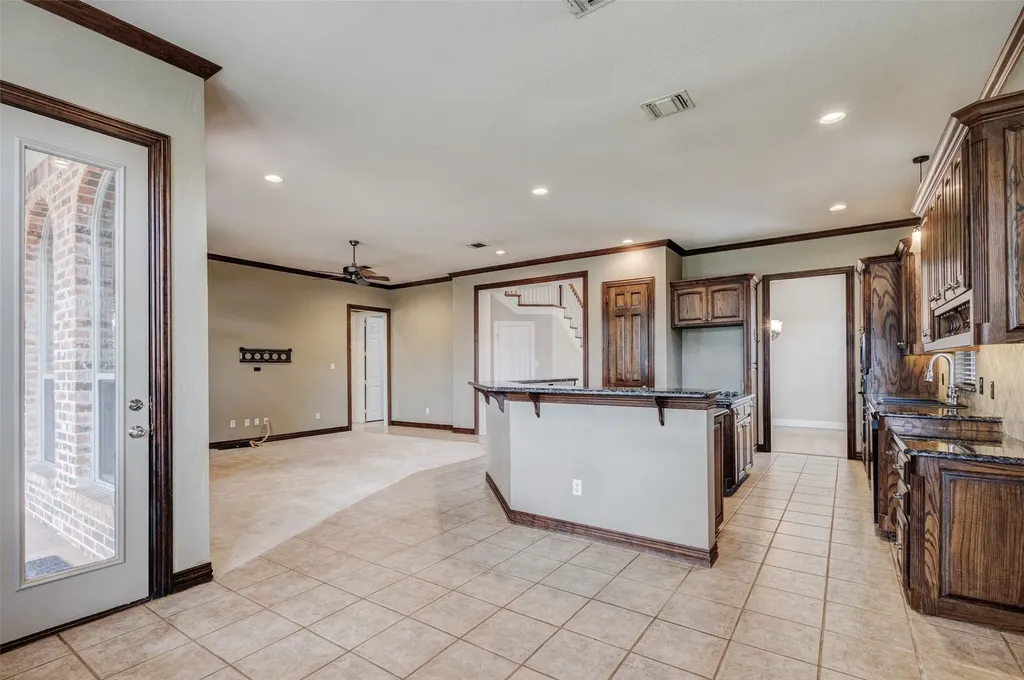 7921 Shady Oaks Drive North Richland Hills TX 76182