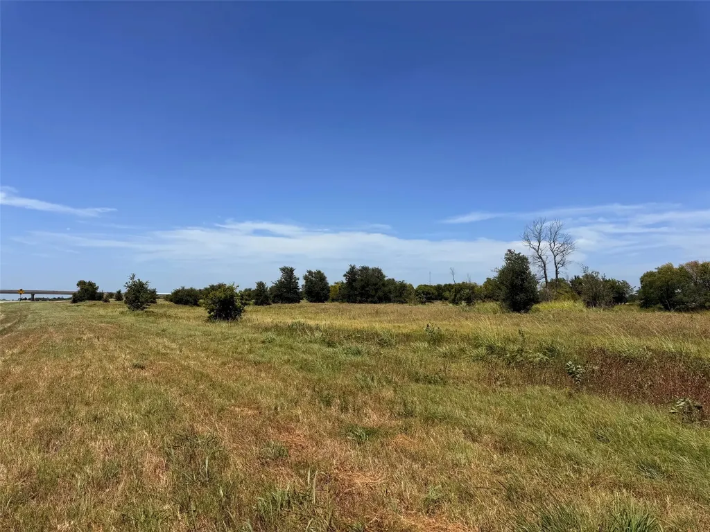 12101 Us Highway 175 Service Road Kemp TX 75143