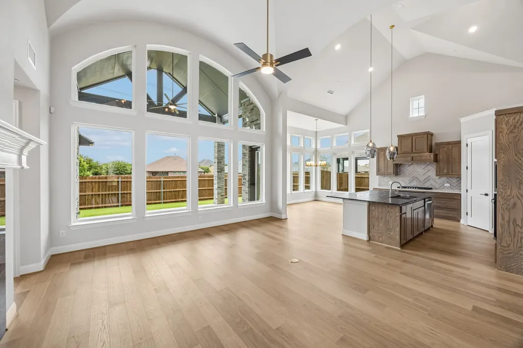 7606 Lanier Lane Grand Prairie TX 75054