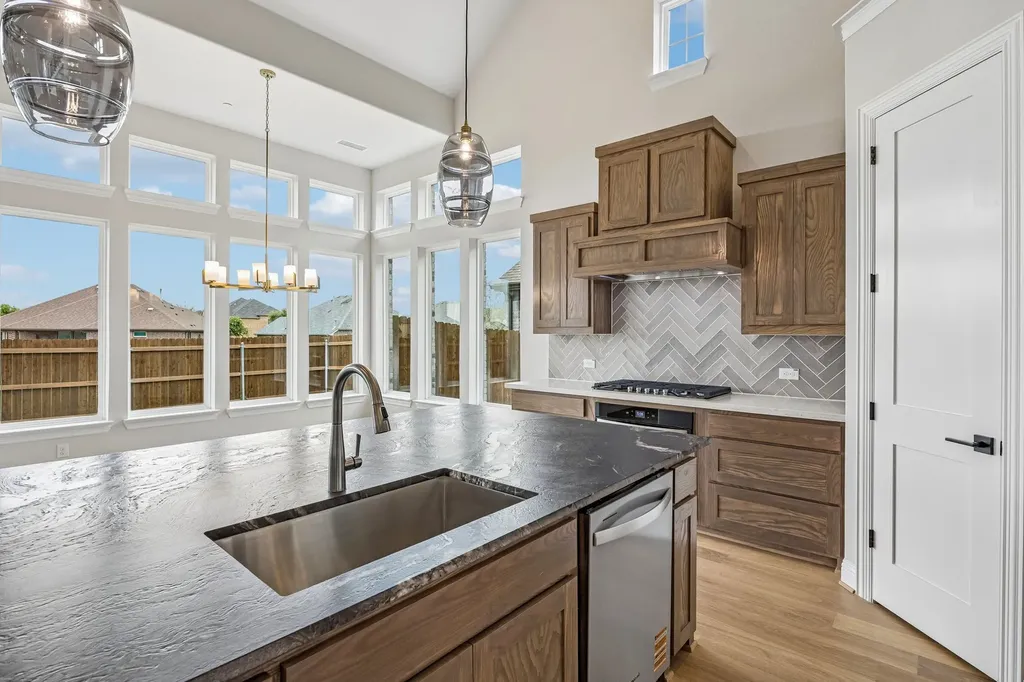 7606 Lanier Lane Grand Prairie TX 75054