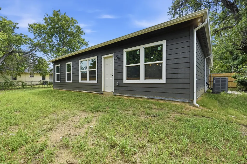 5931 Forest Haven Drive Forest Hill TX 76119