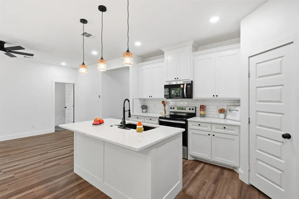 5931 Forest Haven Drive Forest Hill TX 76119