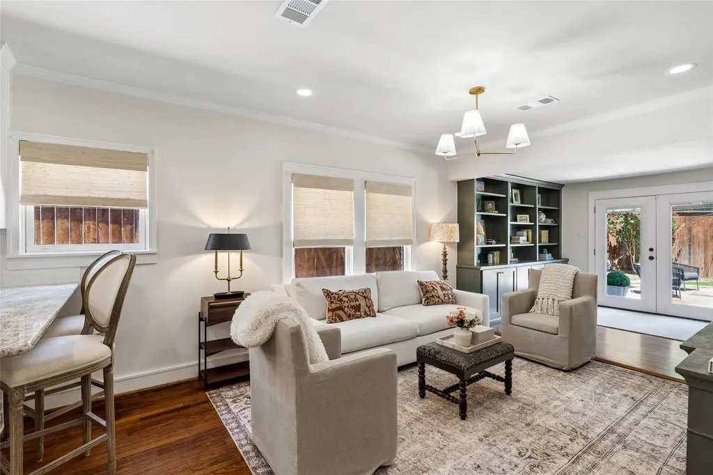 3245 Wabash Avenue Fort Worth TX 76109