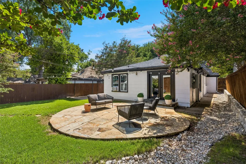 3245 Wabash Avenue Fort Worth TX 76109