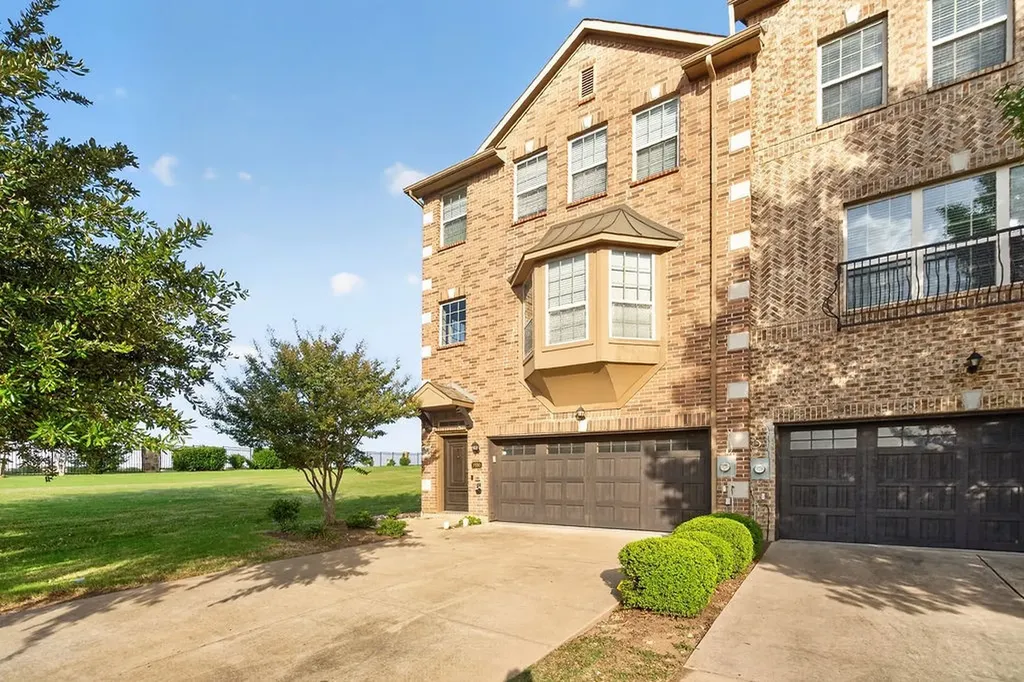 7880 Oxer Drive Irving TX 75063