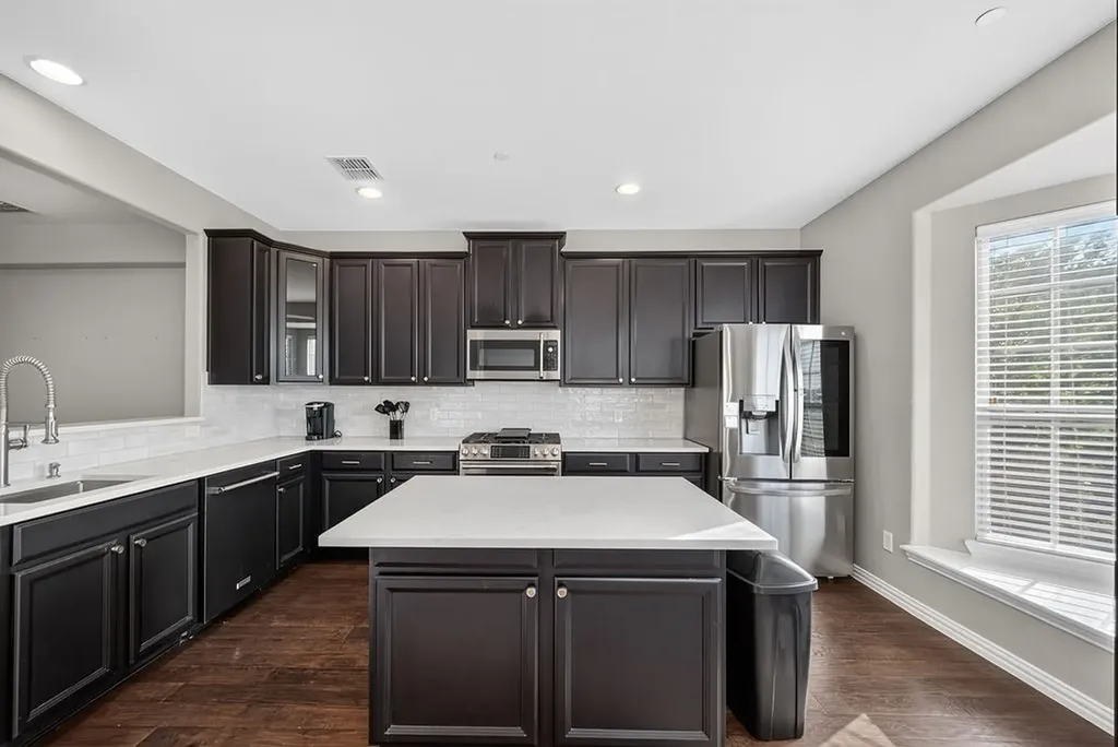 7880 Oxer Drive Irving TX 75063
