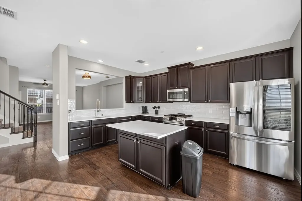7880 Oxer Drive Irving TX 75063