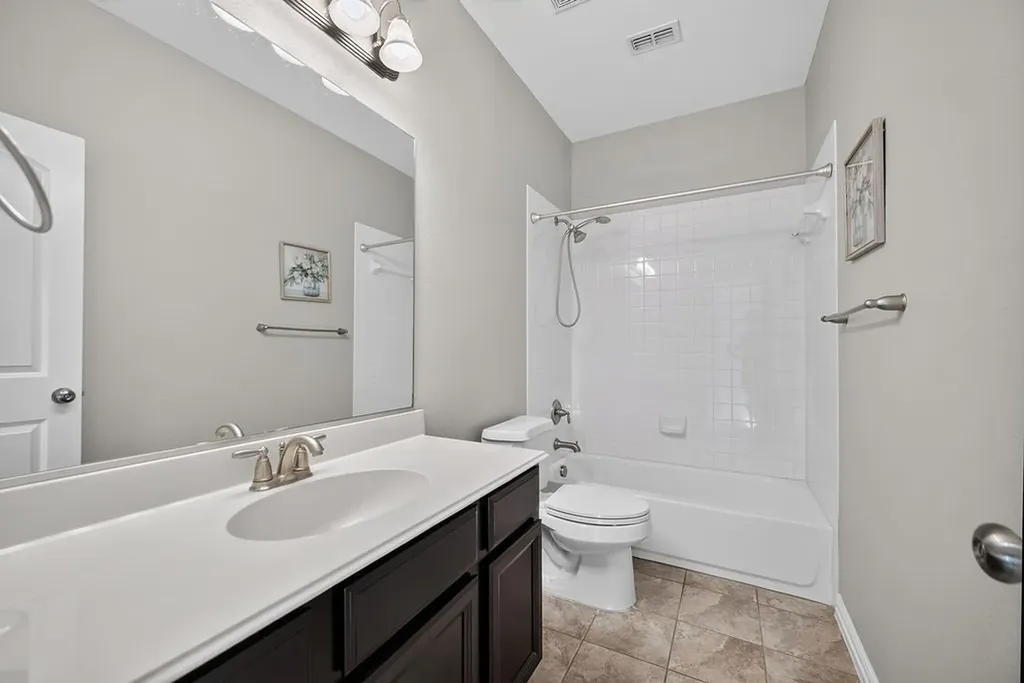 7880 Oxer Drive Irving TX 75063