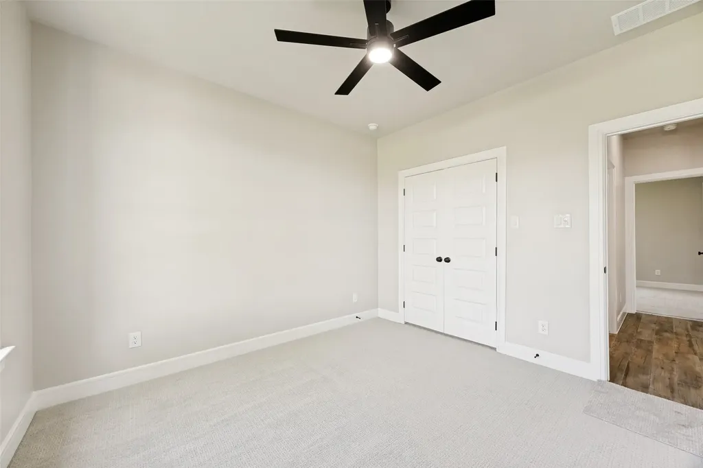 310 Cottonwood Leonard TX 75452