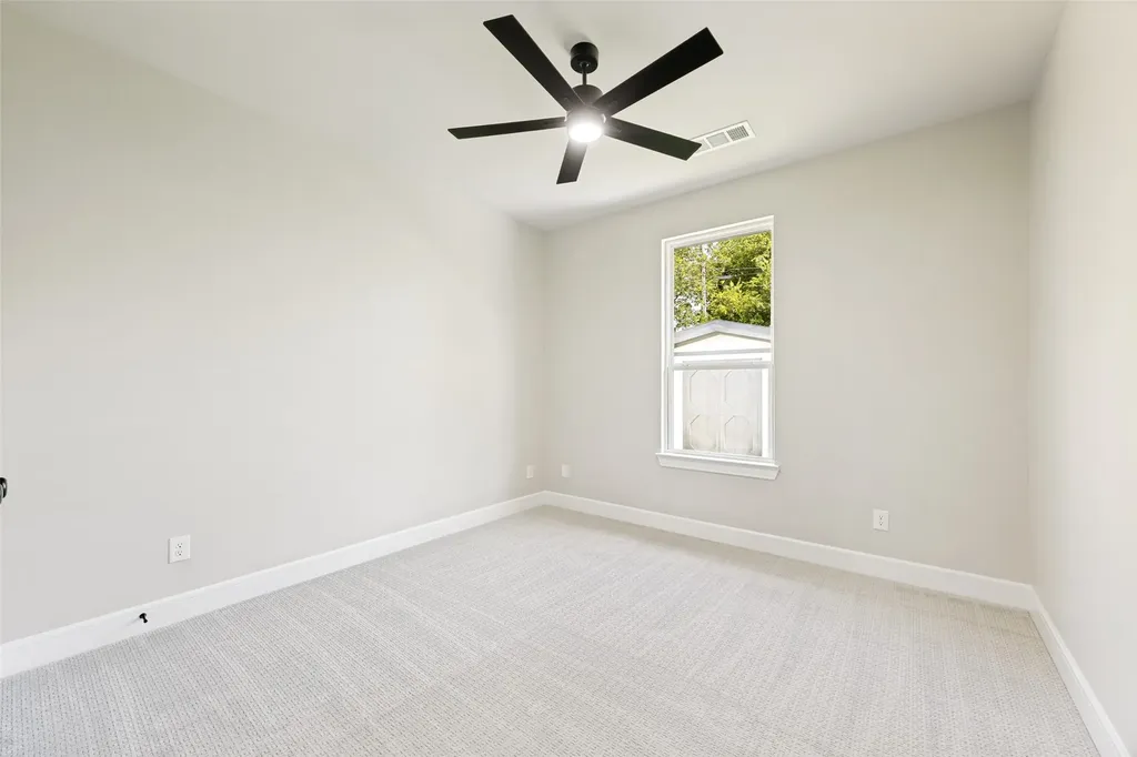 310 Cottonwood Leonard TX 75452