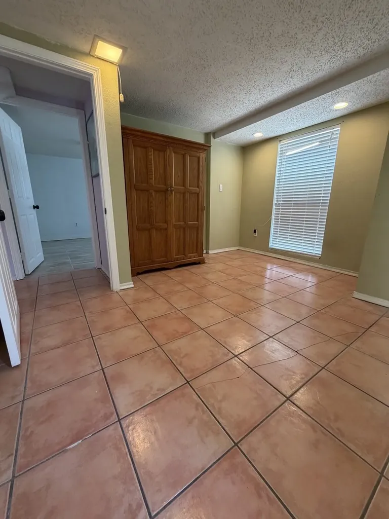 1300 Elmhurst Drive Garland TX 75041
