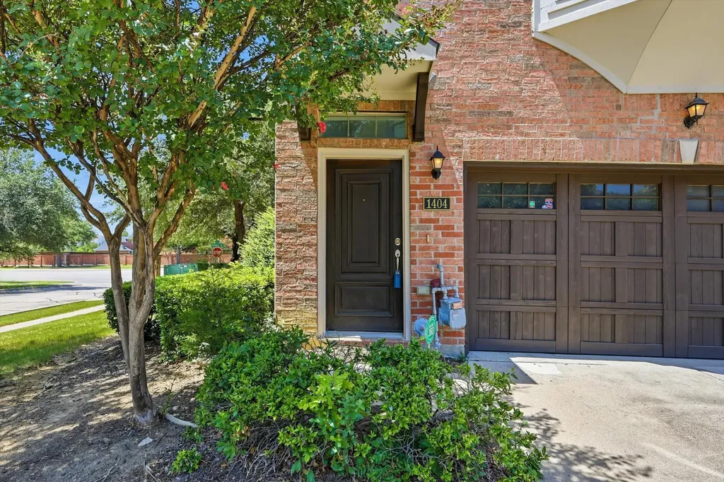 1404 Biltmore Lane Irving TX 75063