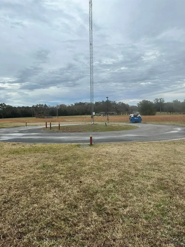 1130 E Ohio Street Van TX 75790