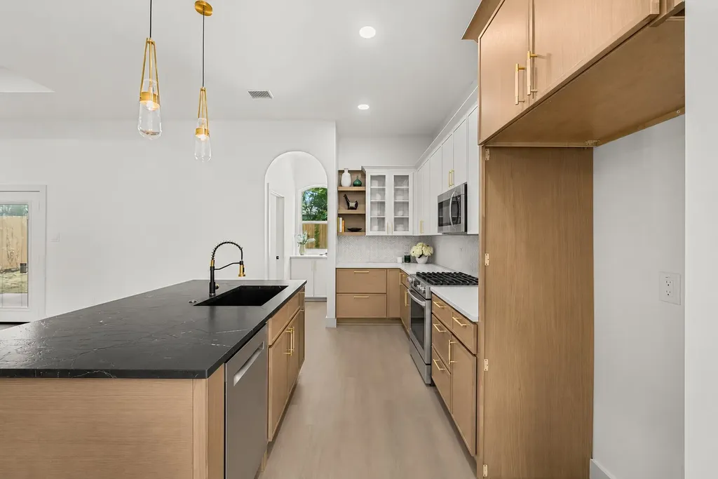 2806 Carter Street Dallas TX 75210