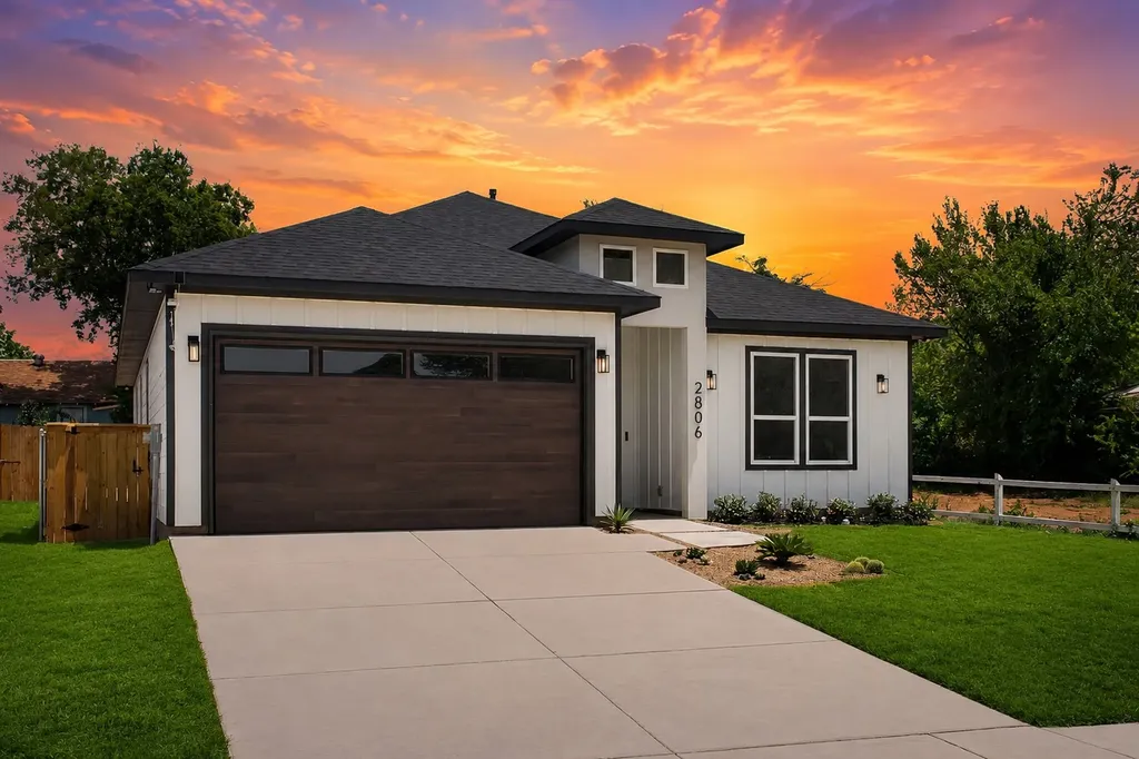 2806 Carter Street Dallas TX 75210