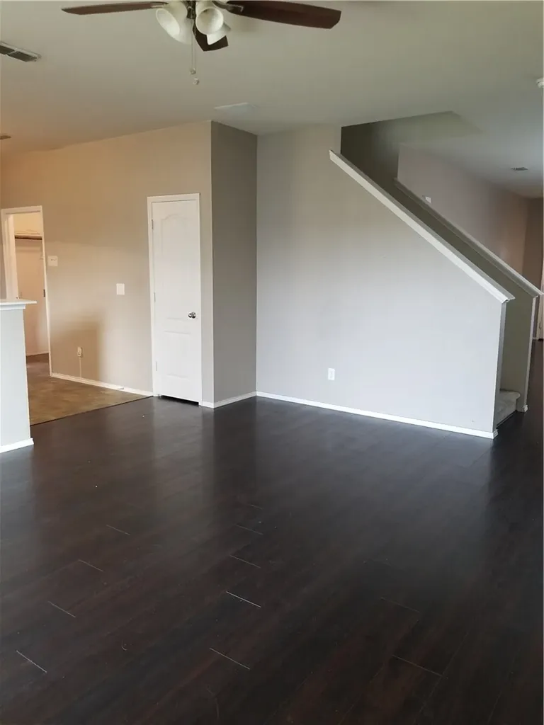 924 Bentwood Trail Grand Prairie TX 75052