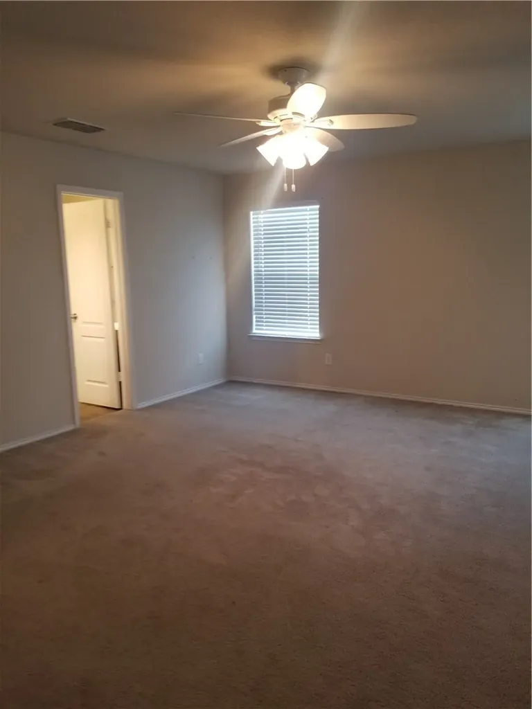 924 Bentwood Trail Grand Prairie TX 75052