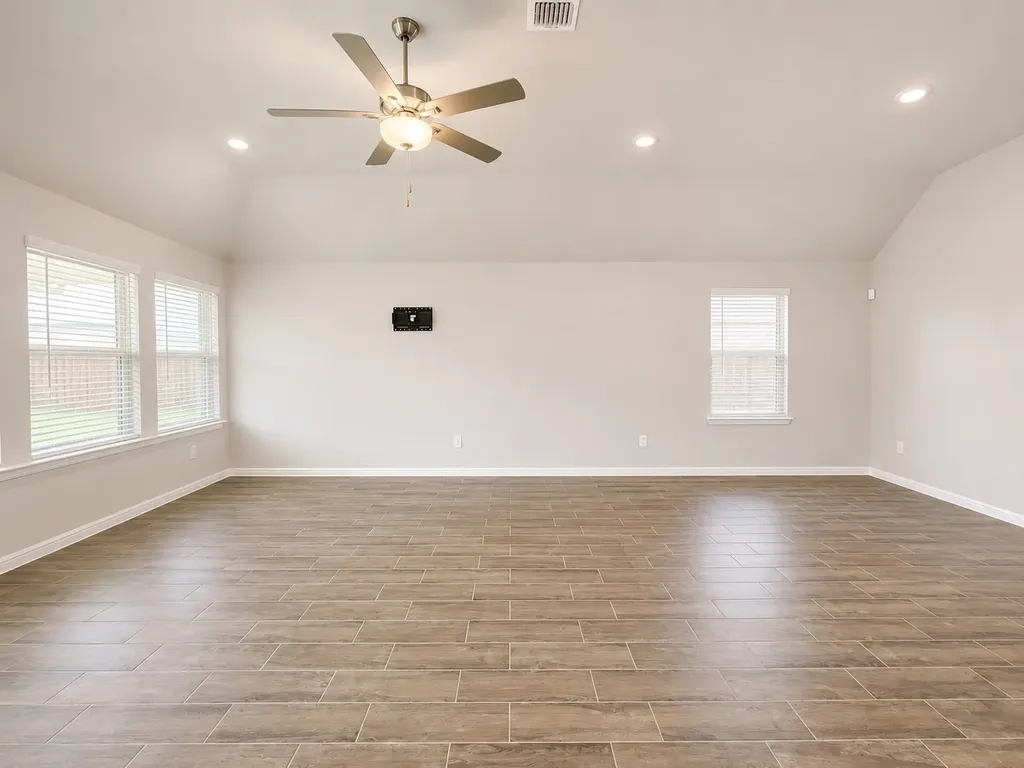 3720 Yarrow Drive Denton TX 76226