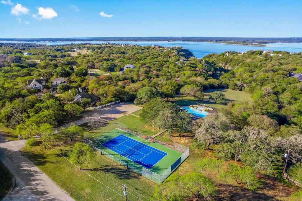 7039 Golf Drive Whitney TX 76692
