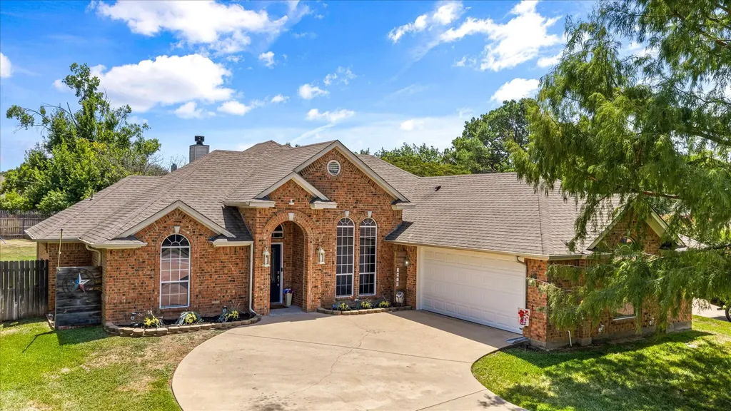 3930 Buena Vista Circle Granbury TX 76049