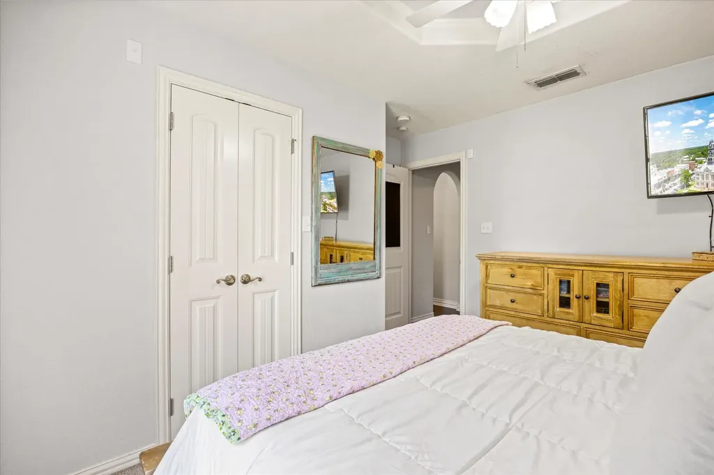 3930 Buena Vista Circle Granbury TX 76049