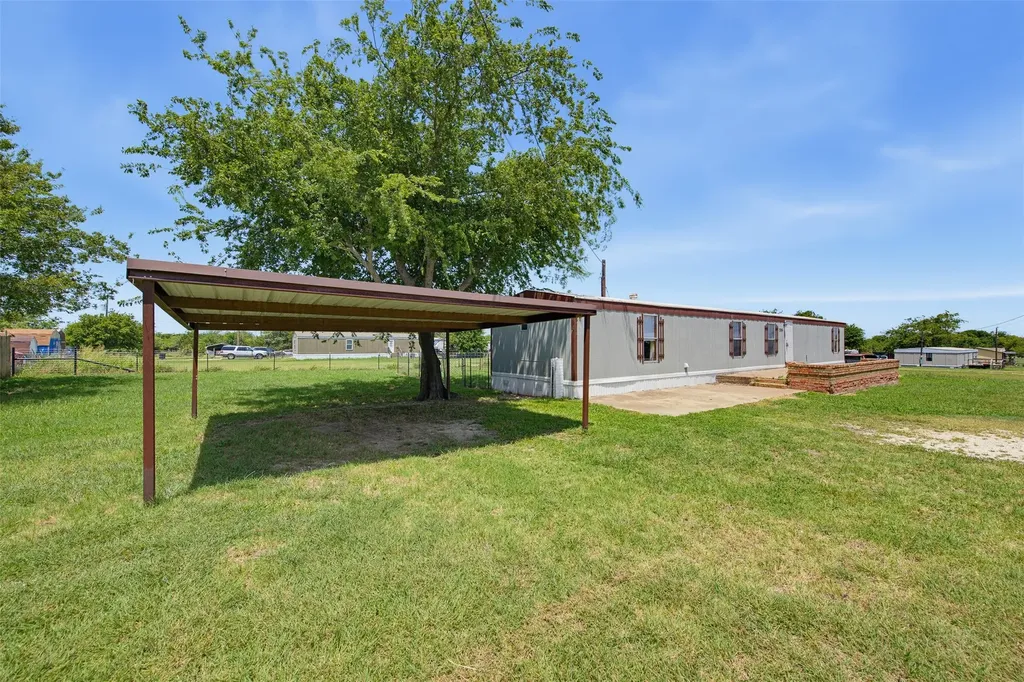 7305 Walden Drive Joshua TX 76058