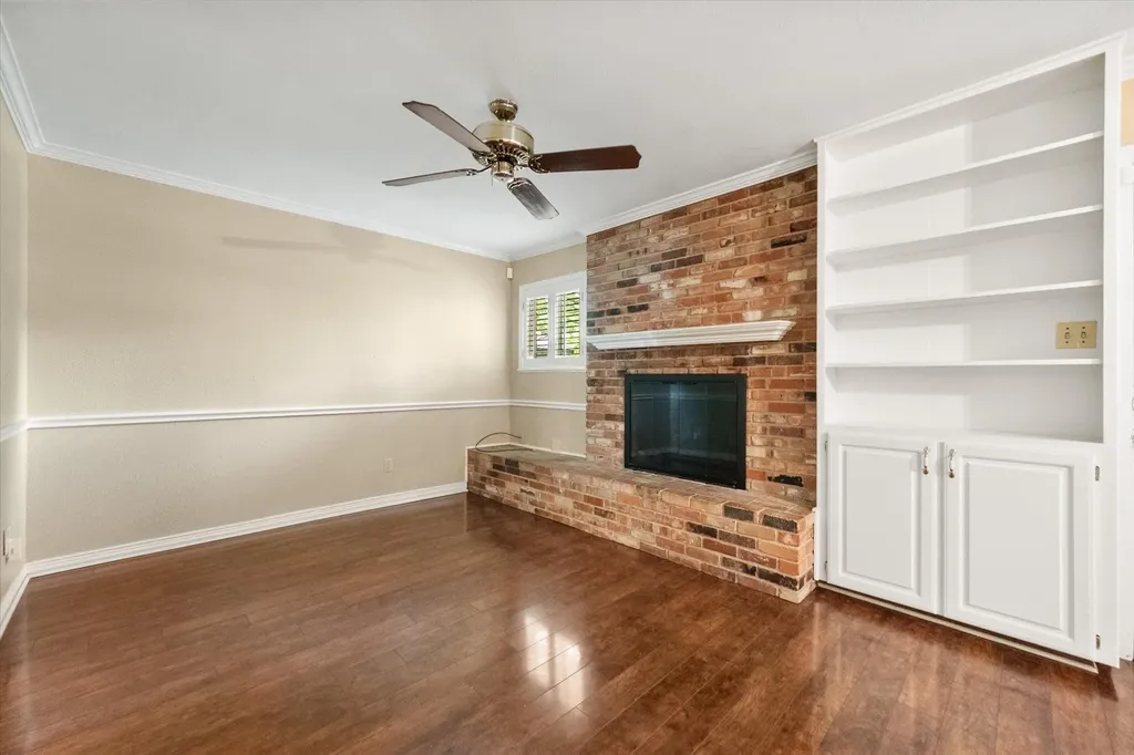 604 Waggoner Drive Arlington TX 76013
