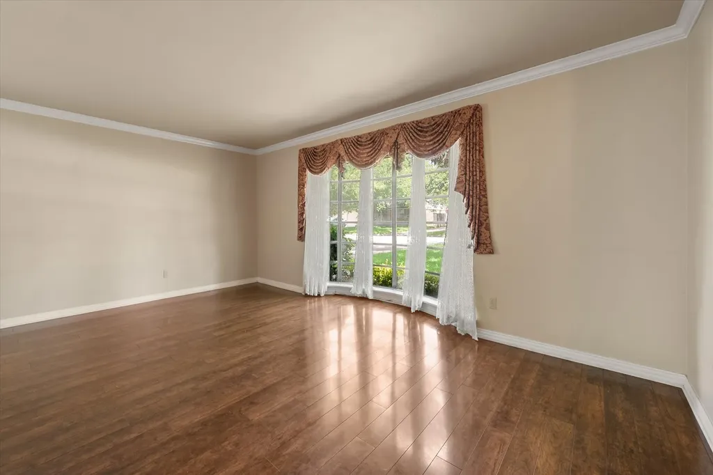 604 Waggoner Drive Arlington TX 76013