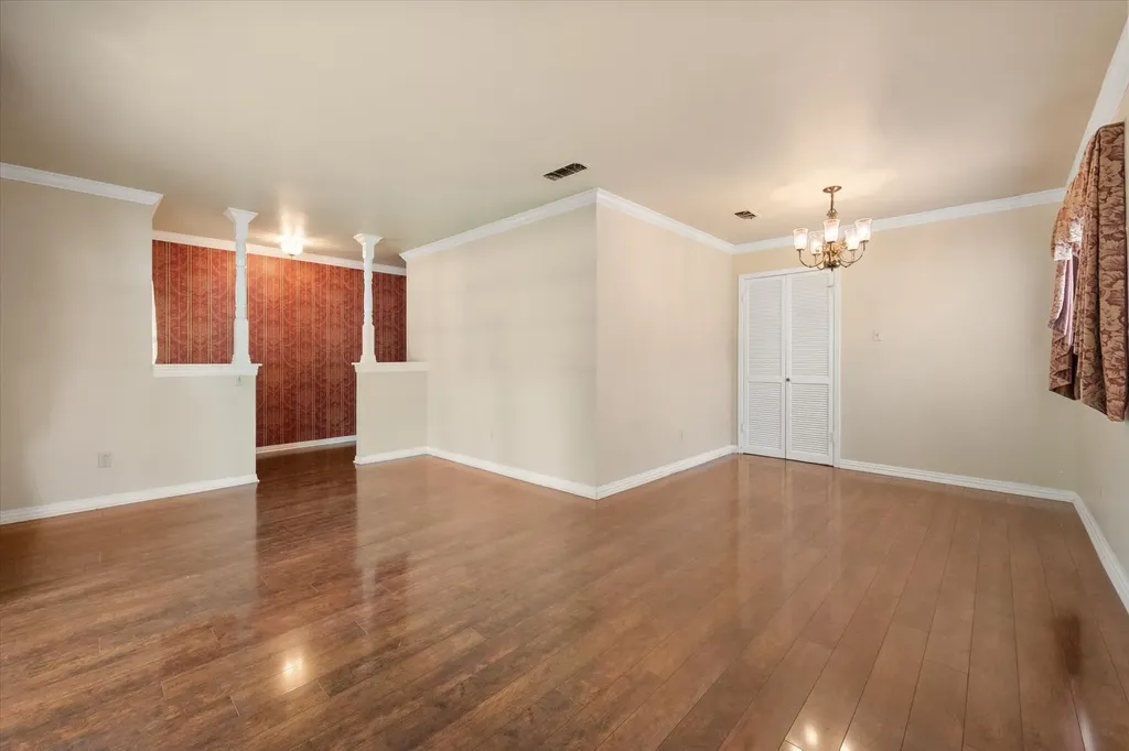 604 Waggoner Drive Arlington TX 76013