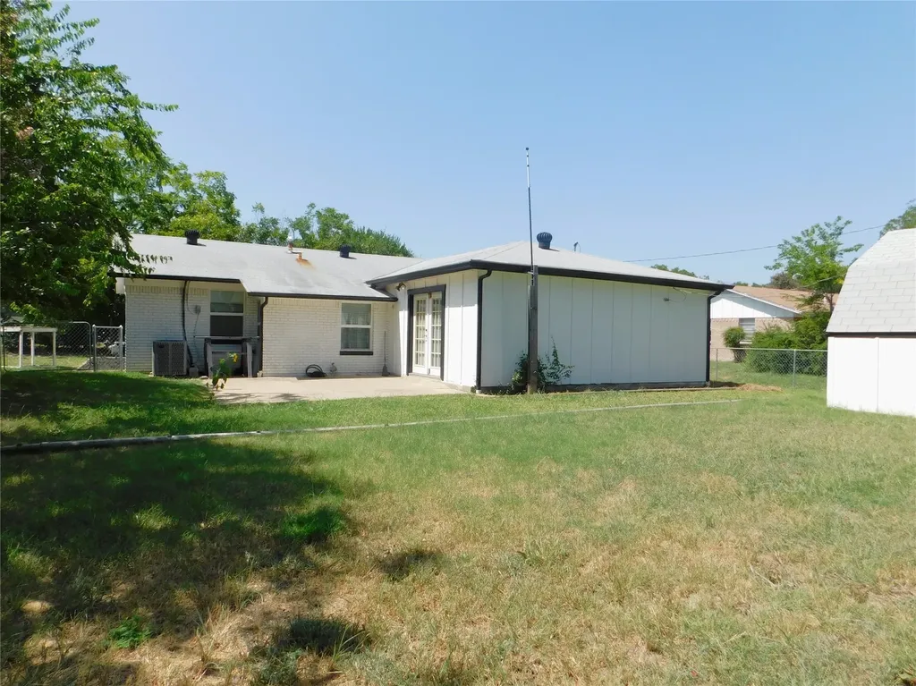 705 Sun Valley Drive Denton TX 76209