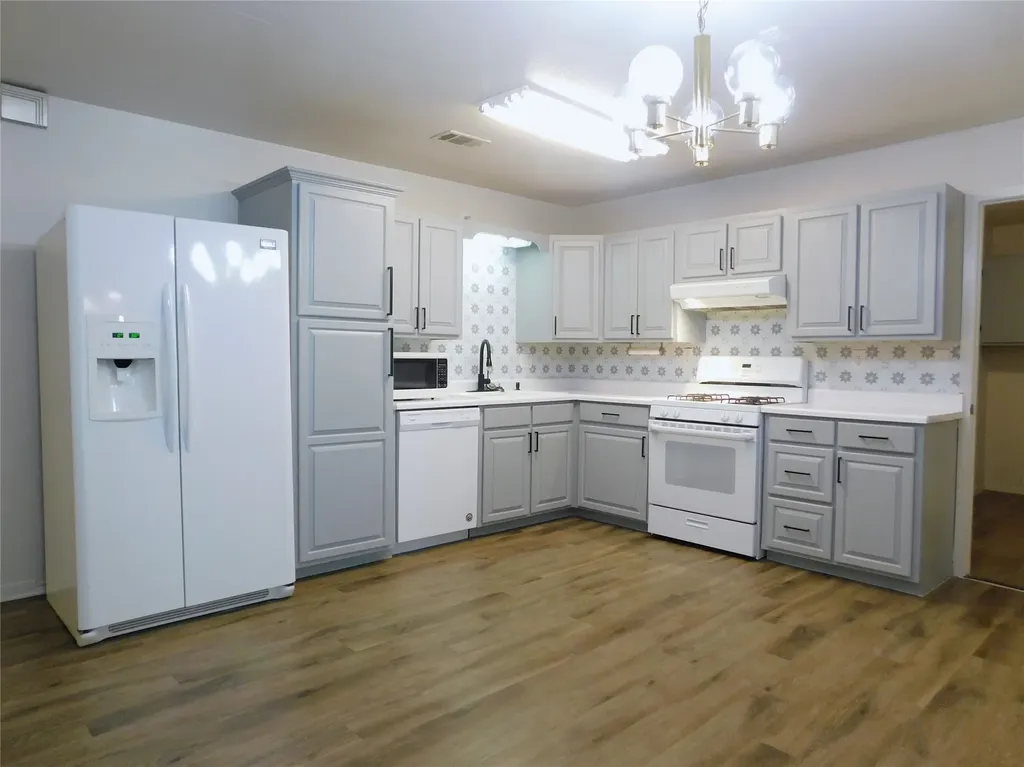 705 Sun Valley Drive Denton TX 76209