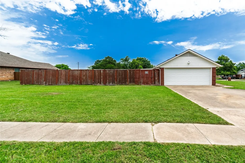 608 Aldridge Street Commerce TX 75428