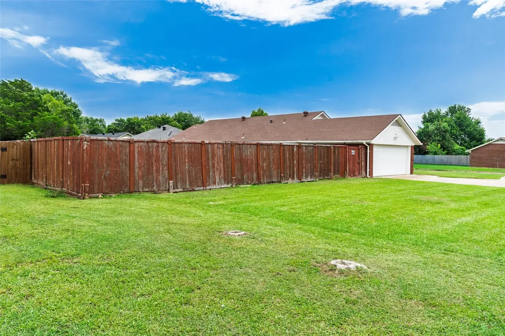 608 Aldridge Street Commerce TX 75428