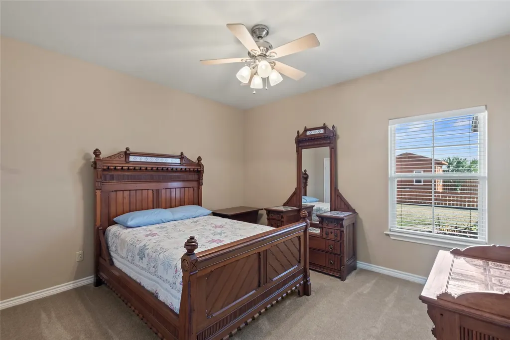 104 Blake Street Mabank TX 75147