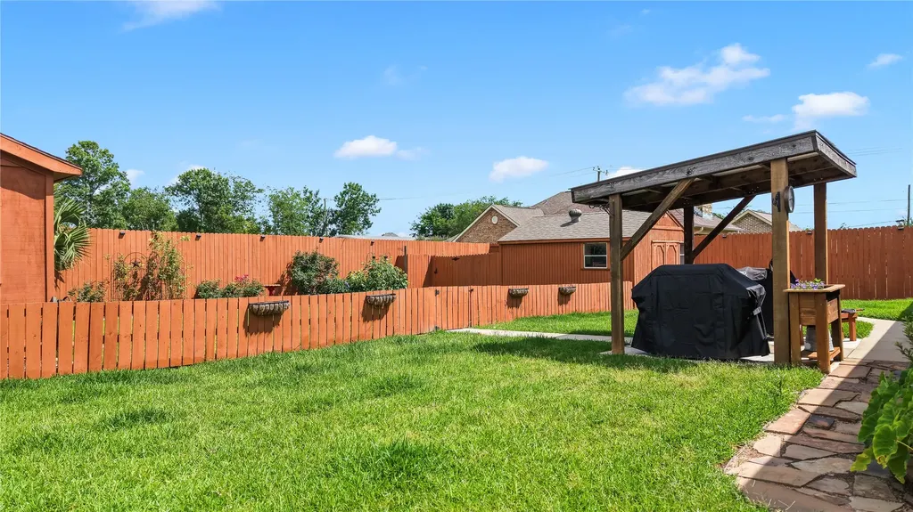 104 Blake Street Mabank TX 75147