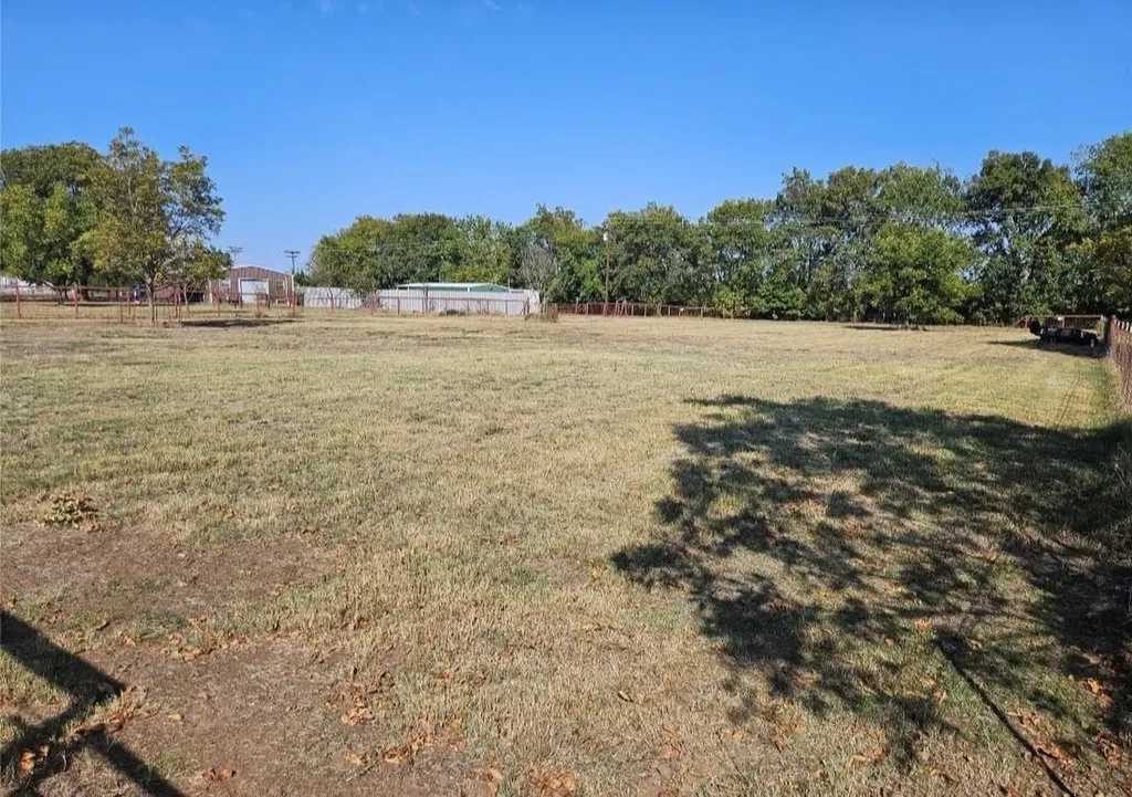 1347 Farm Road 38 S Brookston TX 75421