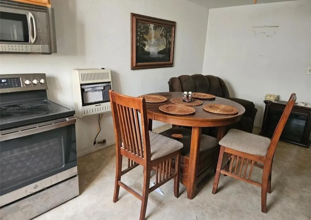 1347 Farm Road 38 S Brookston TX 75421