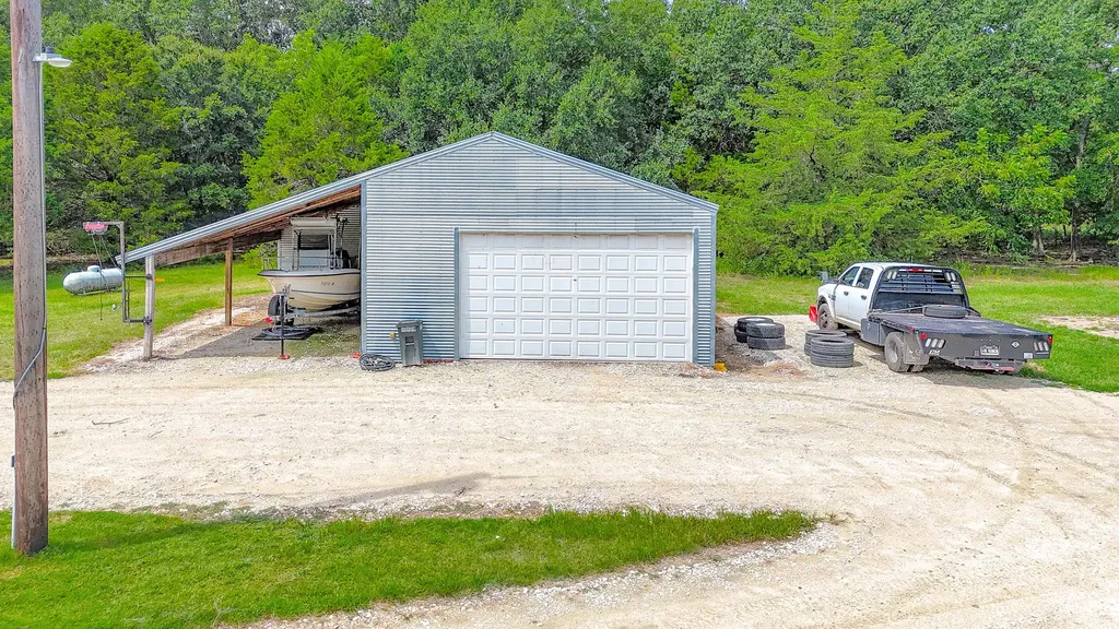 315 County Road 2240 Kerens TX 75144