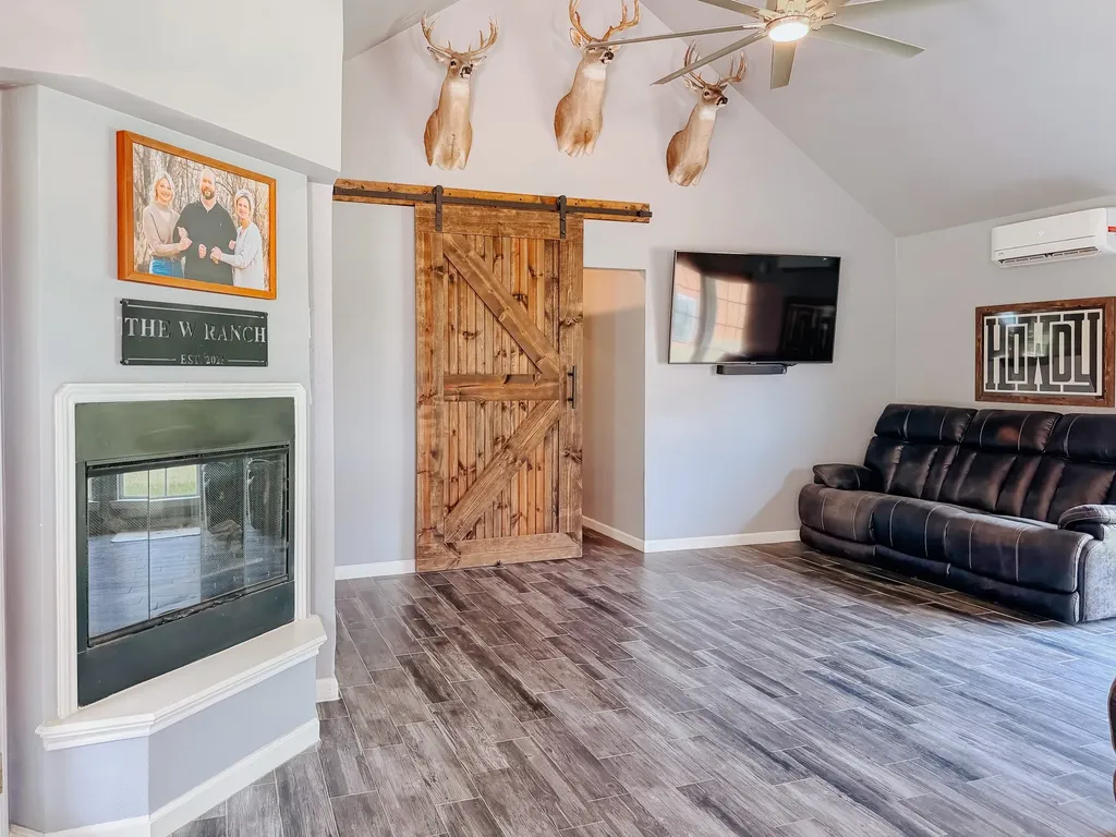 315 County Road 2240 Kerens TX 75144