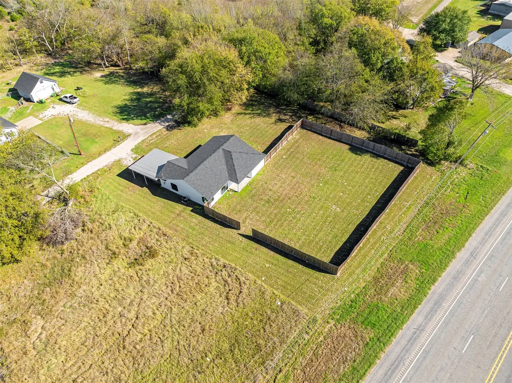 2538 County Road 3127 Greenville TX 75402