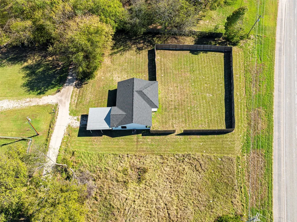 2538 County Road 3127 Greenville TX 75402