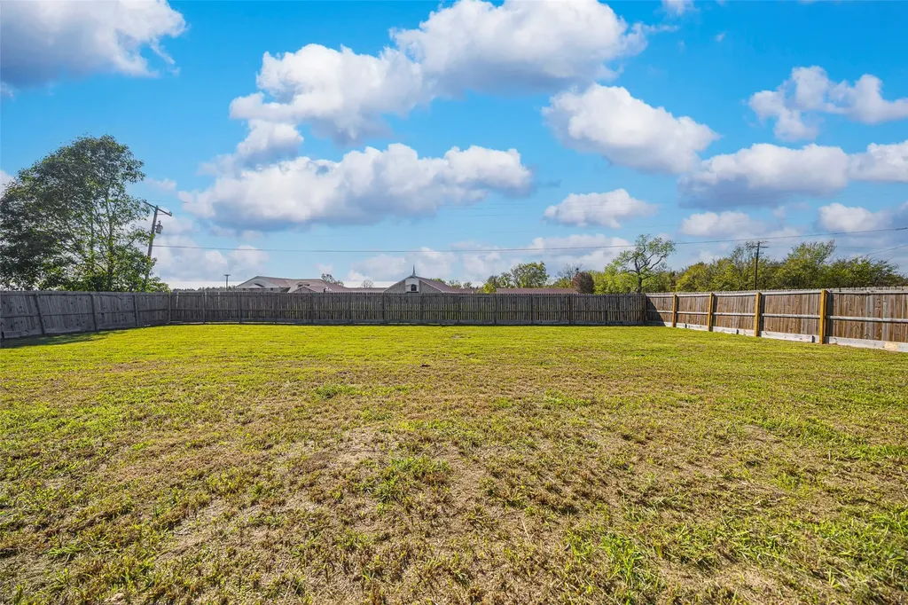 2538 County Road 3127 Greenville TX 75402